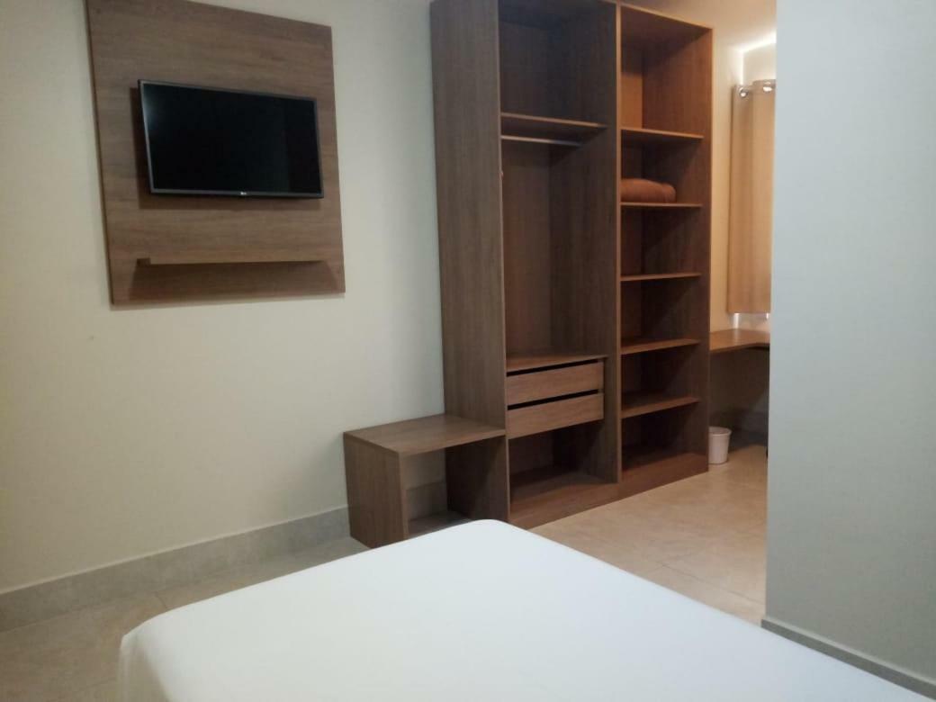 Hotel Hospeda Marilia Luaran gambar